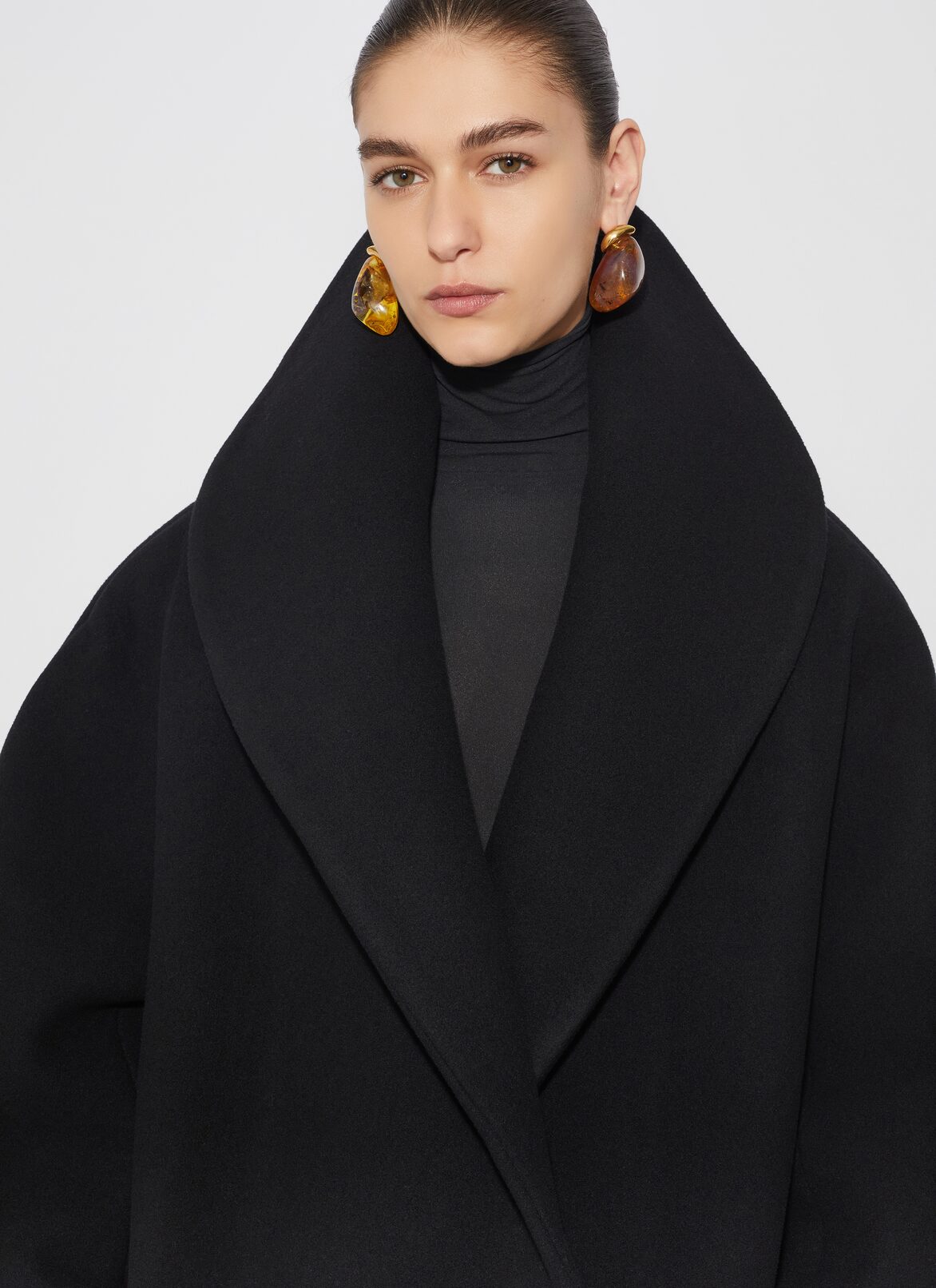 Round wool caban ALAÏA BLACK ROUND WOOL CABAN